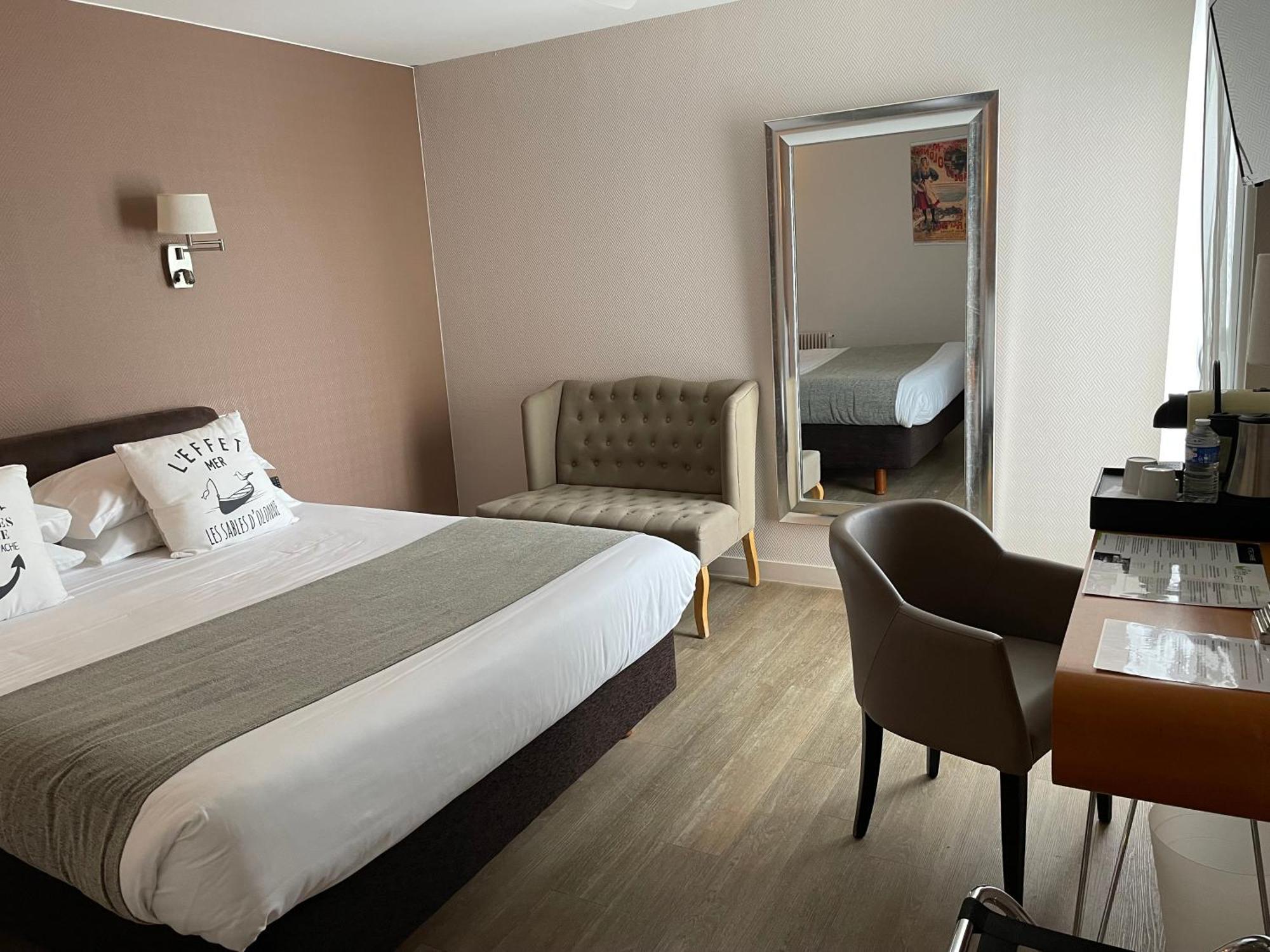 Cit'Hotel Le Chene Vert Les Sables-dʼOlonne Zewnętrze zdjęcie